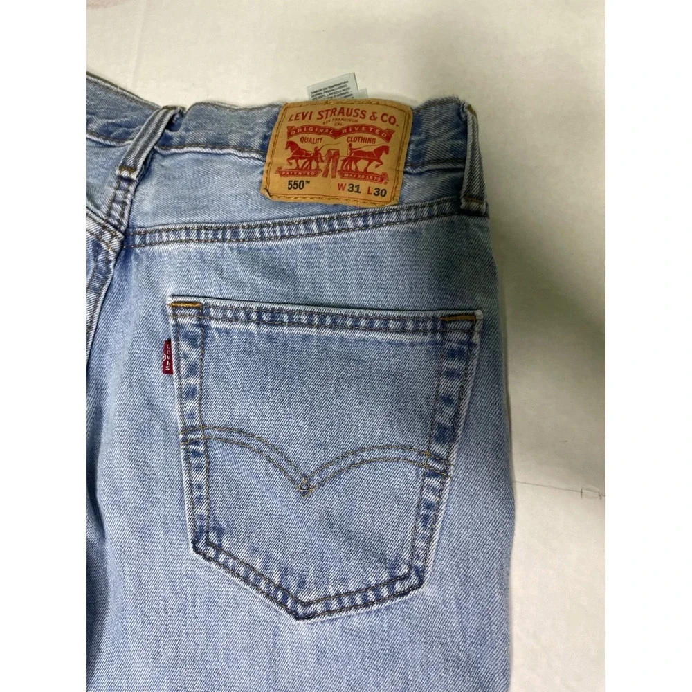 Levis 550 Relaxed Fit‎ Light Wash Denim Jeans Mens W31 L30 Blue 00550-4886 b3
